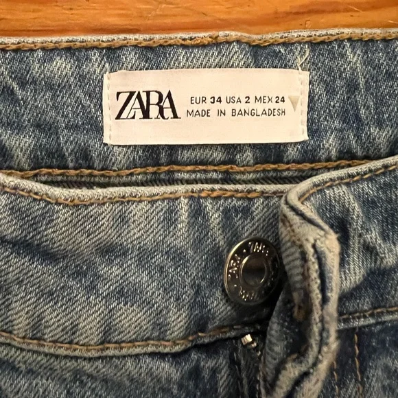 Jeans - Picture 4 of 4